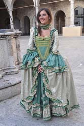 selling online historical clothes 7