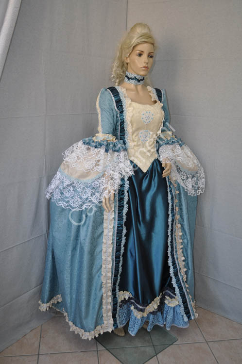 Costume Marie Antoinette of 1700 women (4)