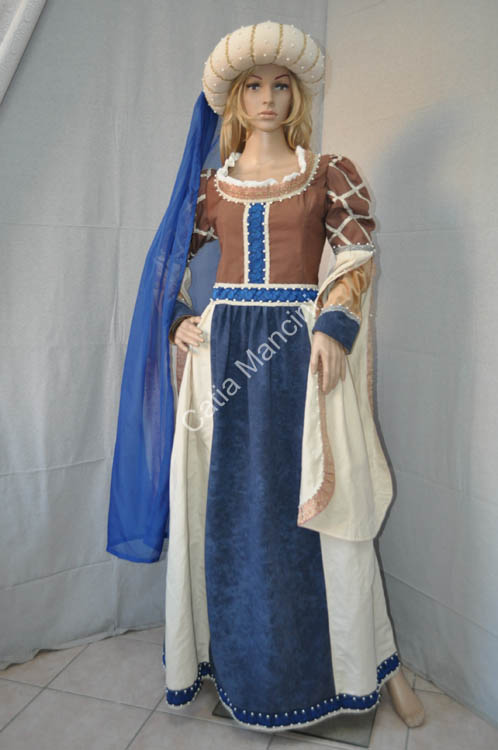 abito medievale donna (1)