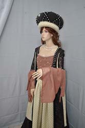 costumes historic Renaissance woman (7)