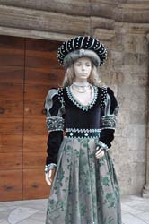 Catia Mancini Dama medievale vestito (3)