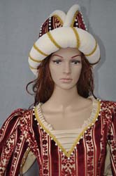 historic medieval costumes woman (3)