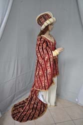 historic medieval costumes woman (6)