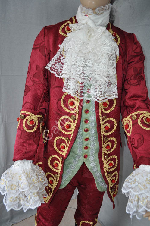 historical costume (9)