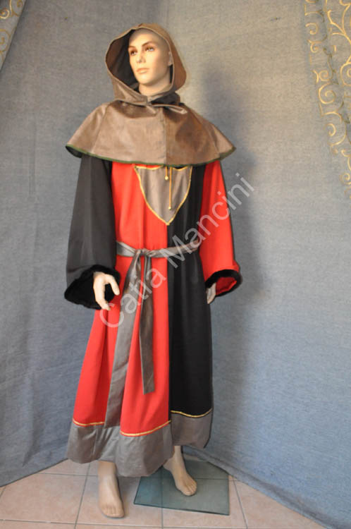historical-man-medieval-costume (2)