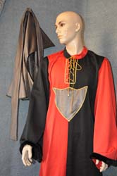 historical-man-medieval-costume (15)