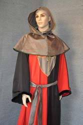 historical-man-medieval-costume (7)