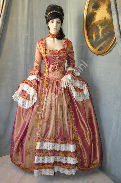 Costume-Storico-Nobildonna-Veneziana-Taffeta (1)