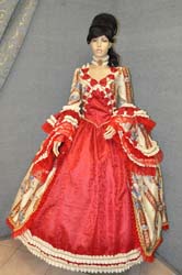 Vestito femminile ballo cavalchina 1700