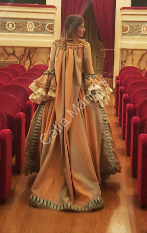 Costume Borghesia Donna 1700 Catia Mancini (5)