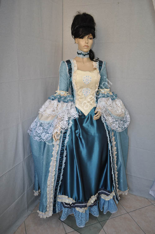Costume Marie Antoinette of 1700 women (130)