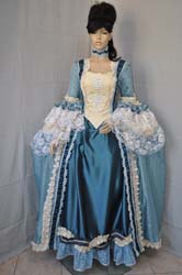 Costume Marie Antoinette of 1700 women (1)