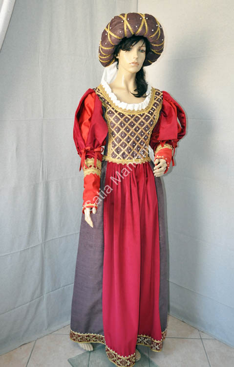 abito femminile nel medioevo di velluto (1)