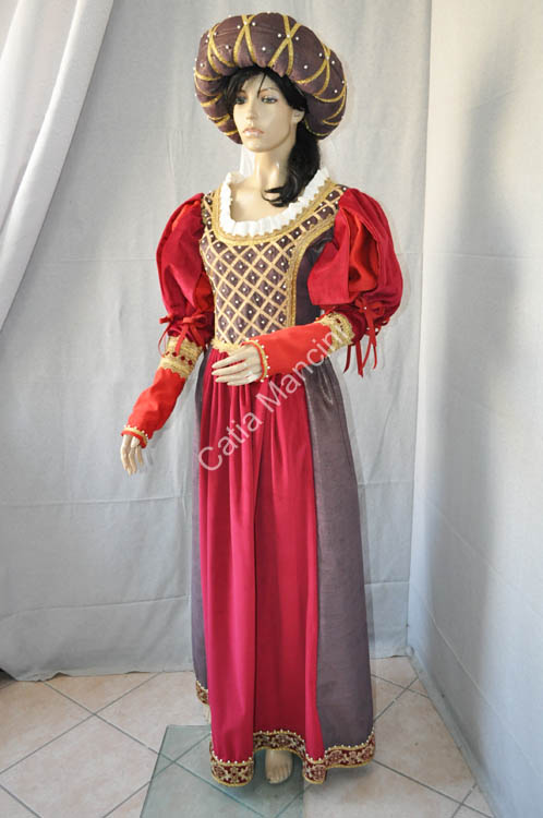 abito femminile nel medioevo di velluto (4)