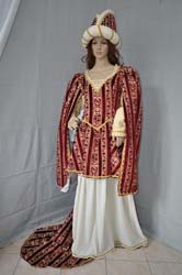 historic medieval costumes woman (16)