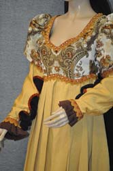 Vestito Donna del Medioevo (9)