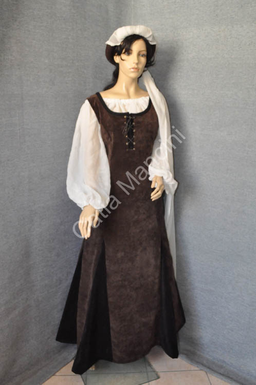 Abbigliamento locandiera medievale (11)