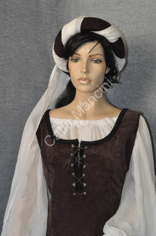 Abbigliamento locandiera medievale (5)