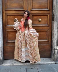 Venetian woman costume for sale 10